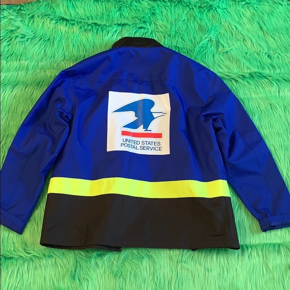 Forever 21 x USPS Jacket - Picture 5 of 6